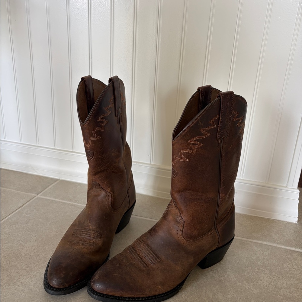 Ariat Men's Brown Leather Cowboy Boots